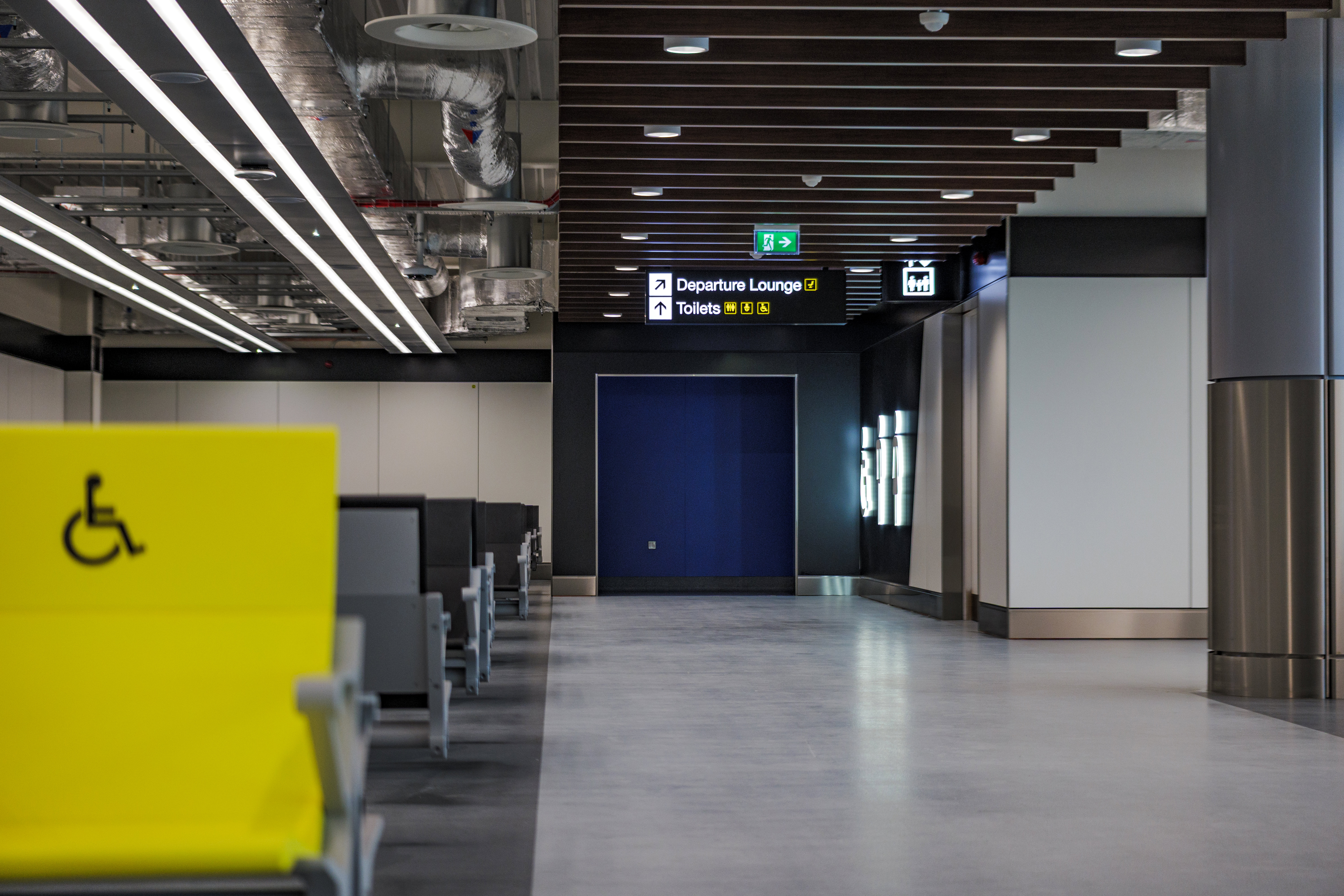 Manchester Airport-01.jpg
