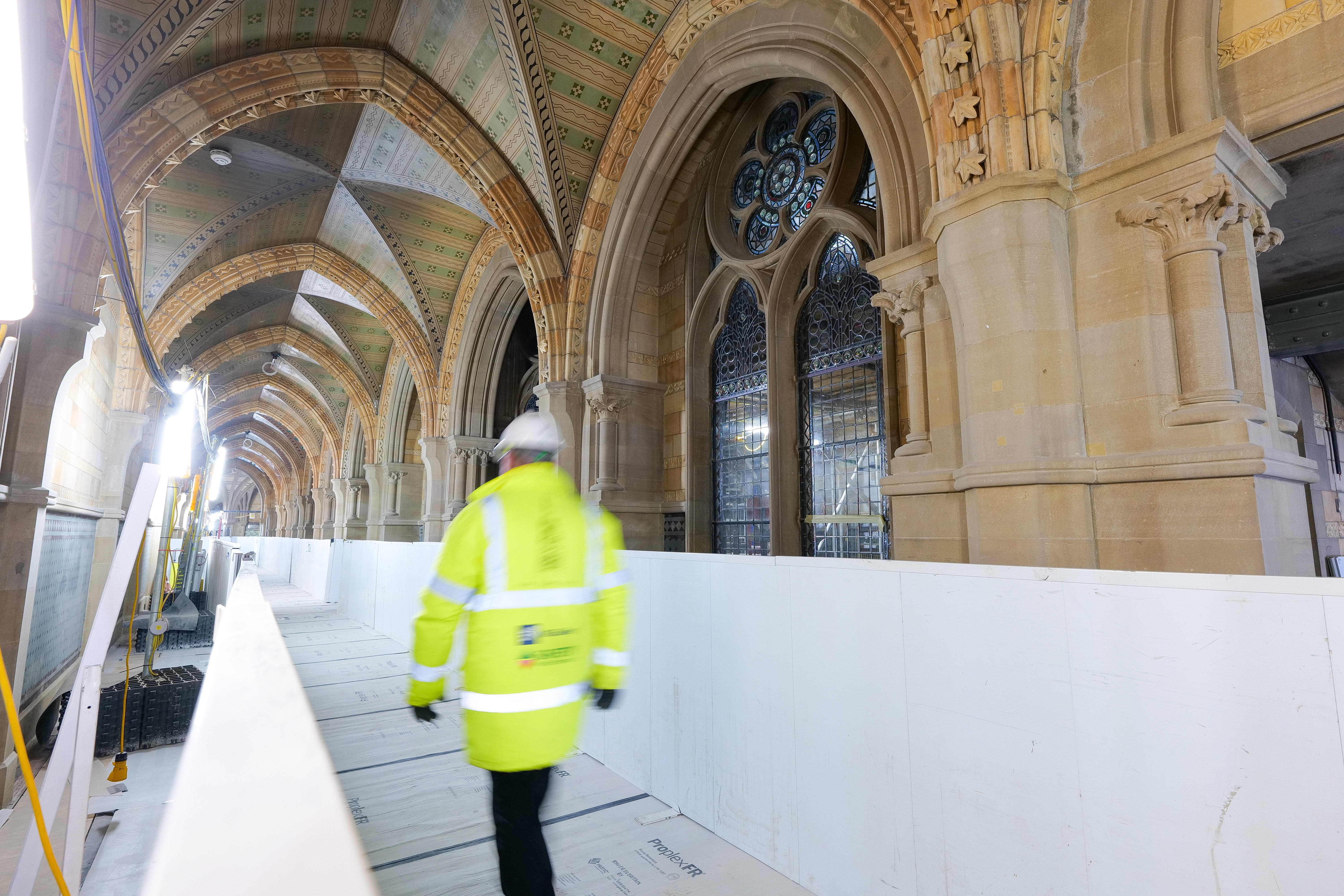 Manchester Town Hall-02.jpg