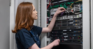 IT Services Woman Data Centre